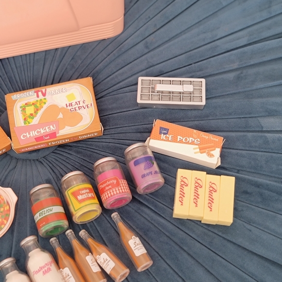 American Girl Mary Ellen's refrigerator and food set COMPLETE - Picture 11 of 12